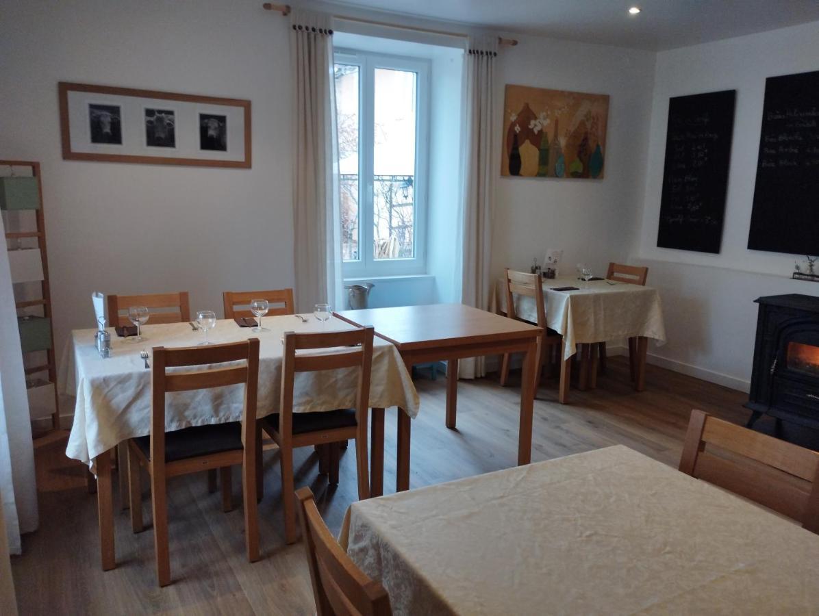 Le Marronnier Hotel Tramayes Eksteriør billede