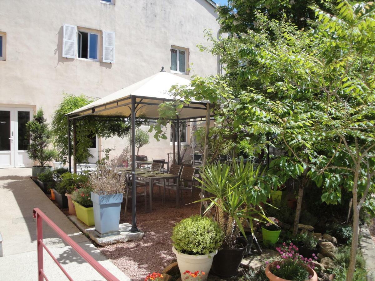 Le Marronnier Hotel Tramayes Eksteriør billede